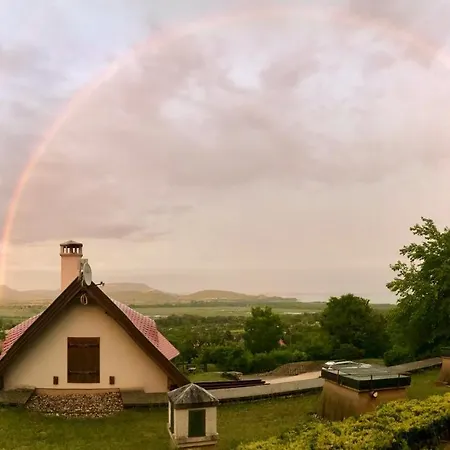 Oereghegyi Panorama Villa, Villa Balatonederics