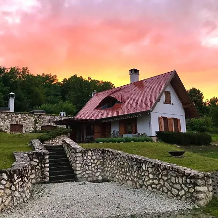 Oereghegyi Panorama Villa, * Balatonederics