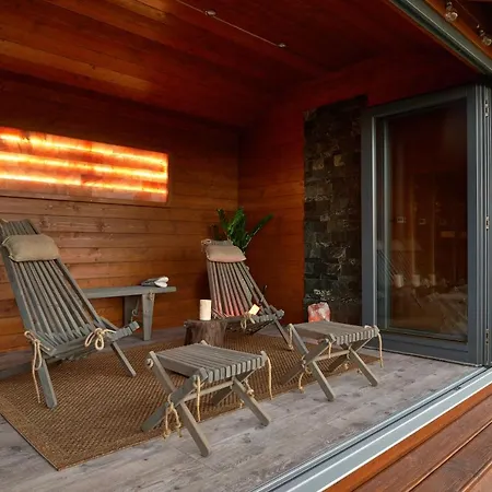 Willa Oereghegyi Panorama Villa, *