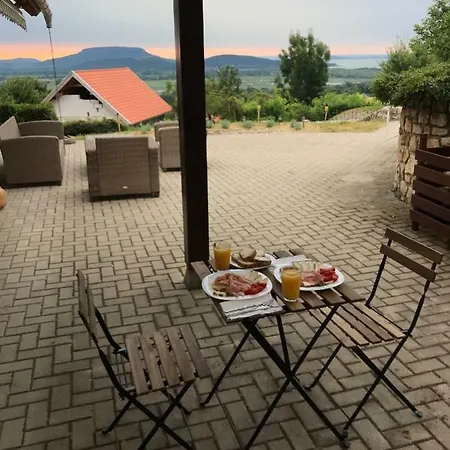 Βίλα Oereghegyi Panorama Villa, Balatonederics