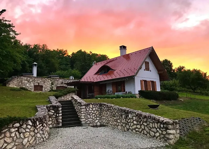 Oereghegyi Panorama Villa, * בלטונדריץ'
