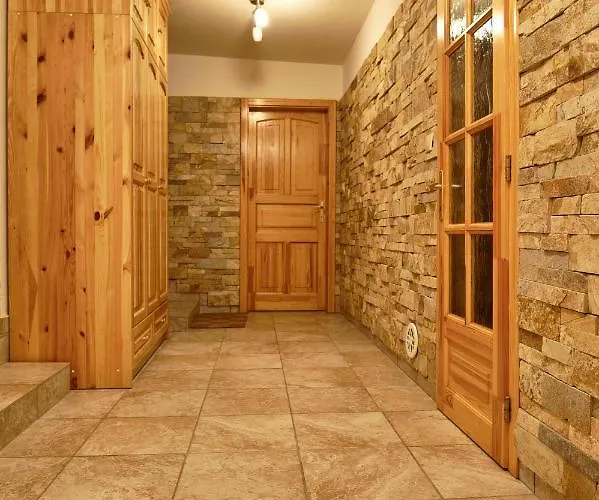 Oereghegyi Panorama Villa, Вилла